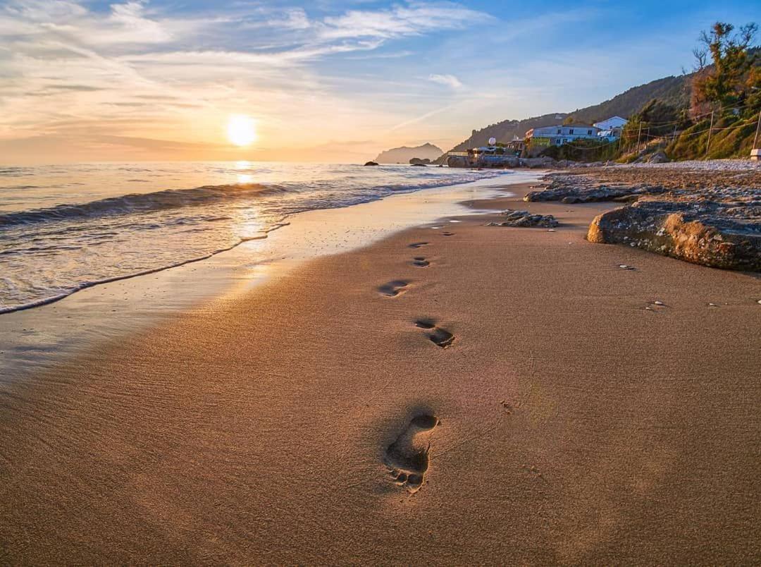 Casa Tramonto Beach View Άγιος Γόρδιος Εξωτερικό φωτογραφία